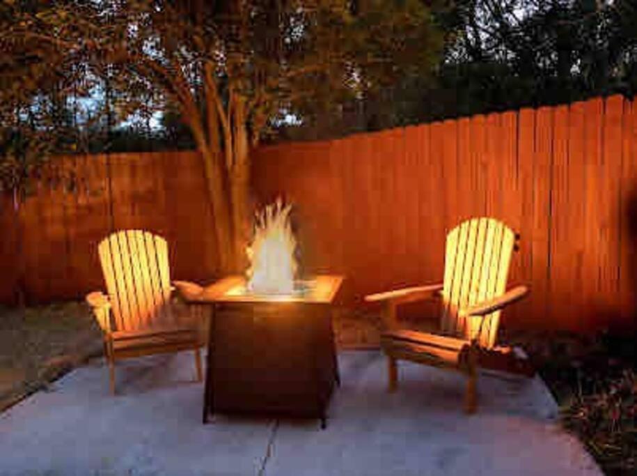 קולומבוס House In The Hills, Game Room, Fire Pit, Hot Tub מראה חיצוני תמונה